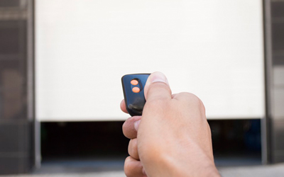 4 Reasons To Buy A Garage Door Remote