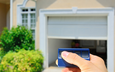 Automated Garage Doors: Features & Top 3 Types
